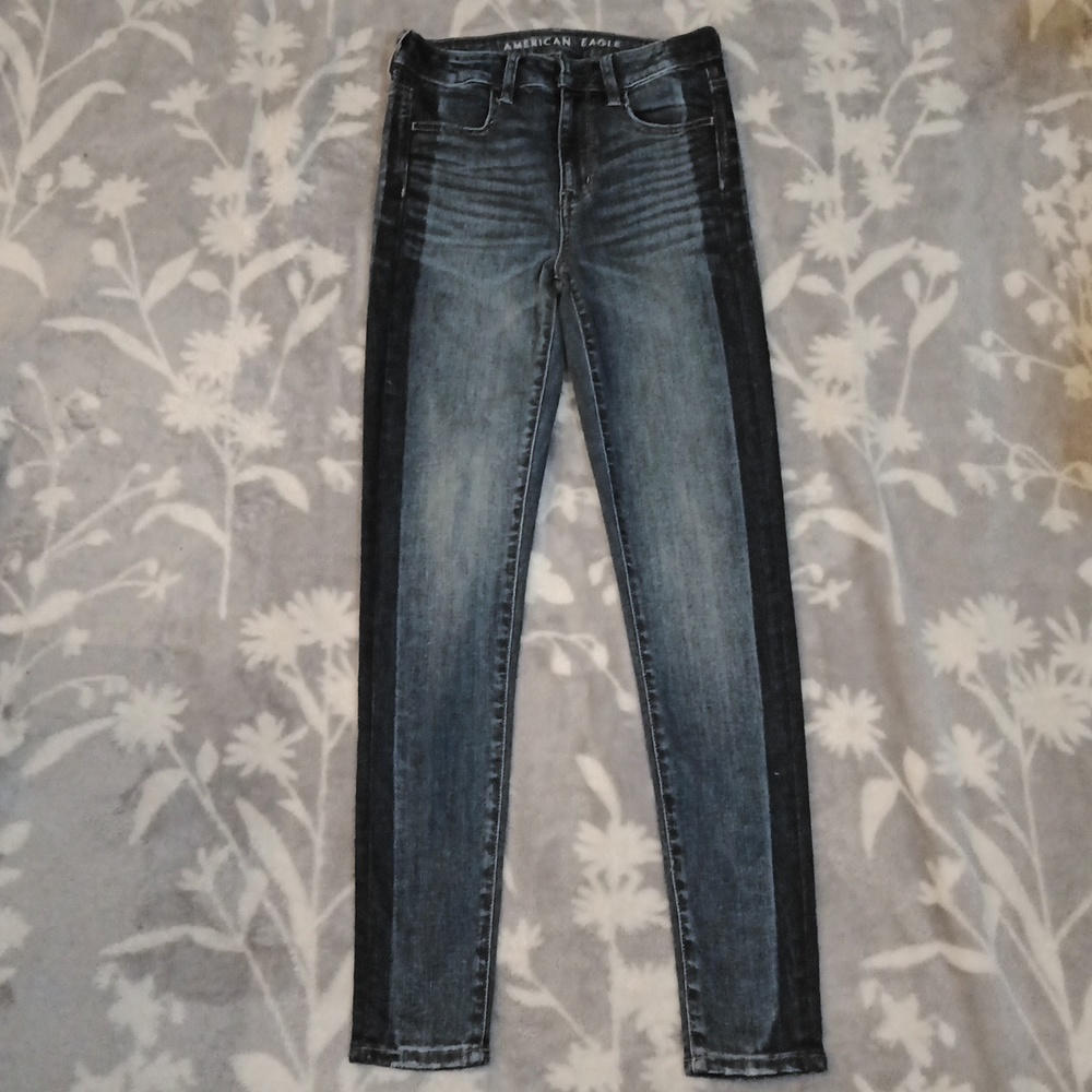 🪻American Eagle Stretch Skinny Distressed Blue Jeggings Sz 2